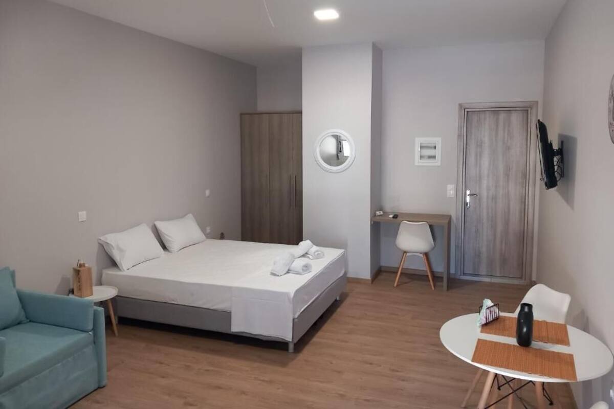 Huoneisto, tupakointi kielletty | Ylelliset vuodevaatteet, memory foam -patjalliset sängyt, äänieristys