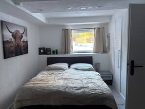 WiFi, bed sheets - Vrbo Property (Murrhardt)