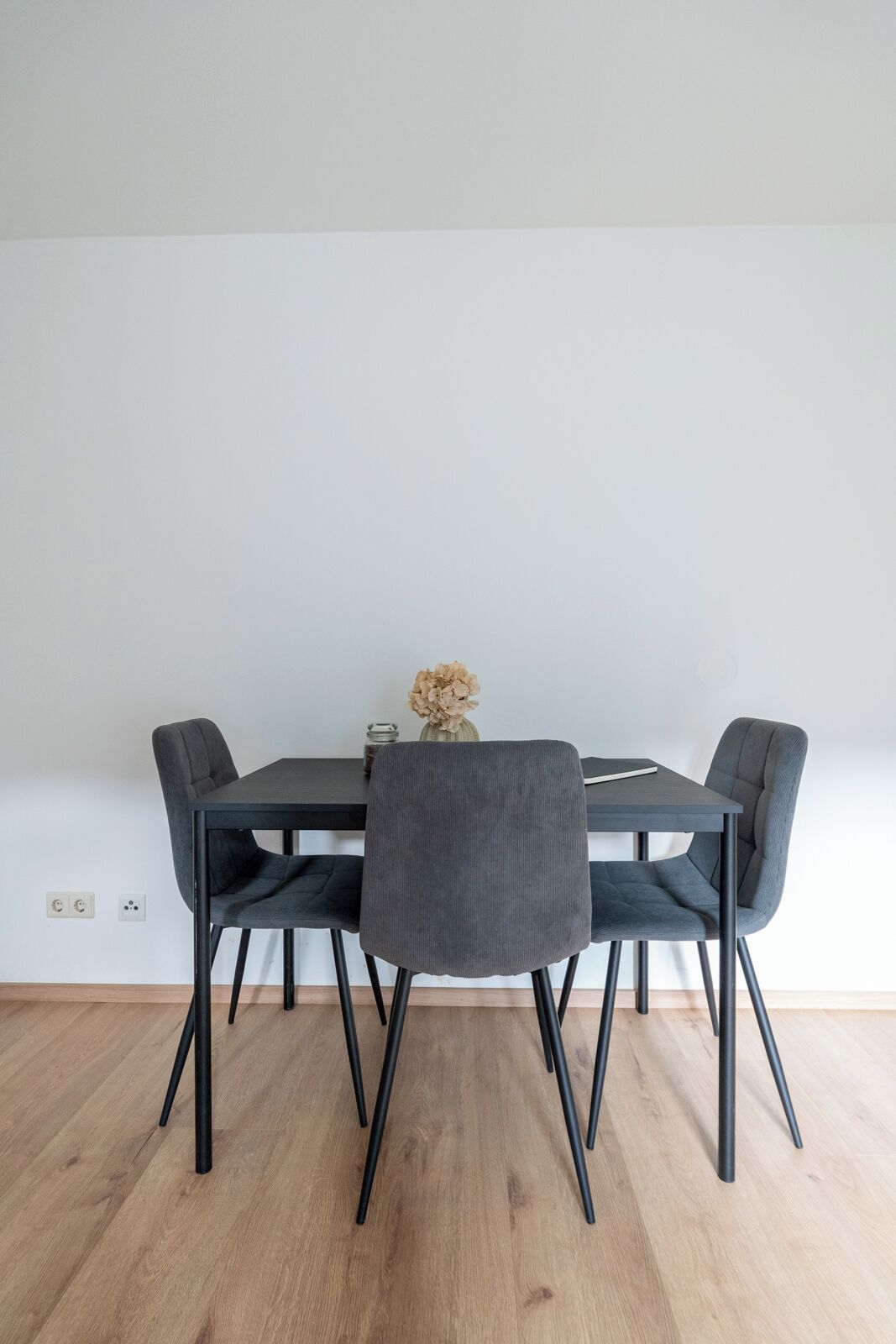 Apartamento clásico, 1 habitación | Restauración