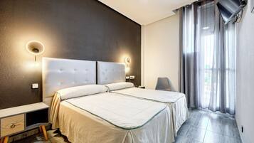 Deluxe Double Room, Balcony, Mountain View | Free WiFi, bed sheets