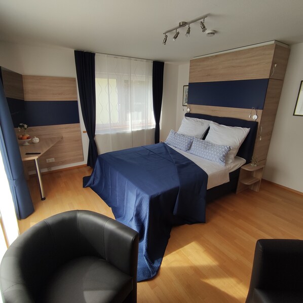 Iron/ironing board, WiFi, bed sheets - Vrbo Property (Wilhelmsthal, Oberfr)