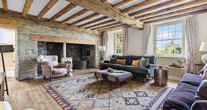 Lower Easton Farmhouse: Near Kingsbridge, a beautifully restored Grade II countryside retreat