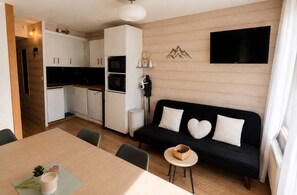 Smart TV - Les Menuires cosy apartment at the foot of the slopes for a family of 4 people (Les Belleville)