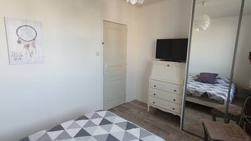 3 bedrooms, WiFi, bed sheets