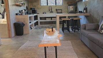 House, 2 Bedrooms, Private Pool | Interior