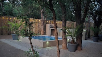 Maison, 2 chambres, piscine privée | Jardin