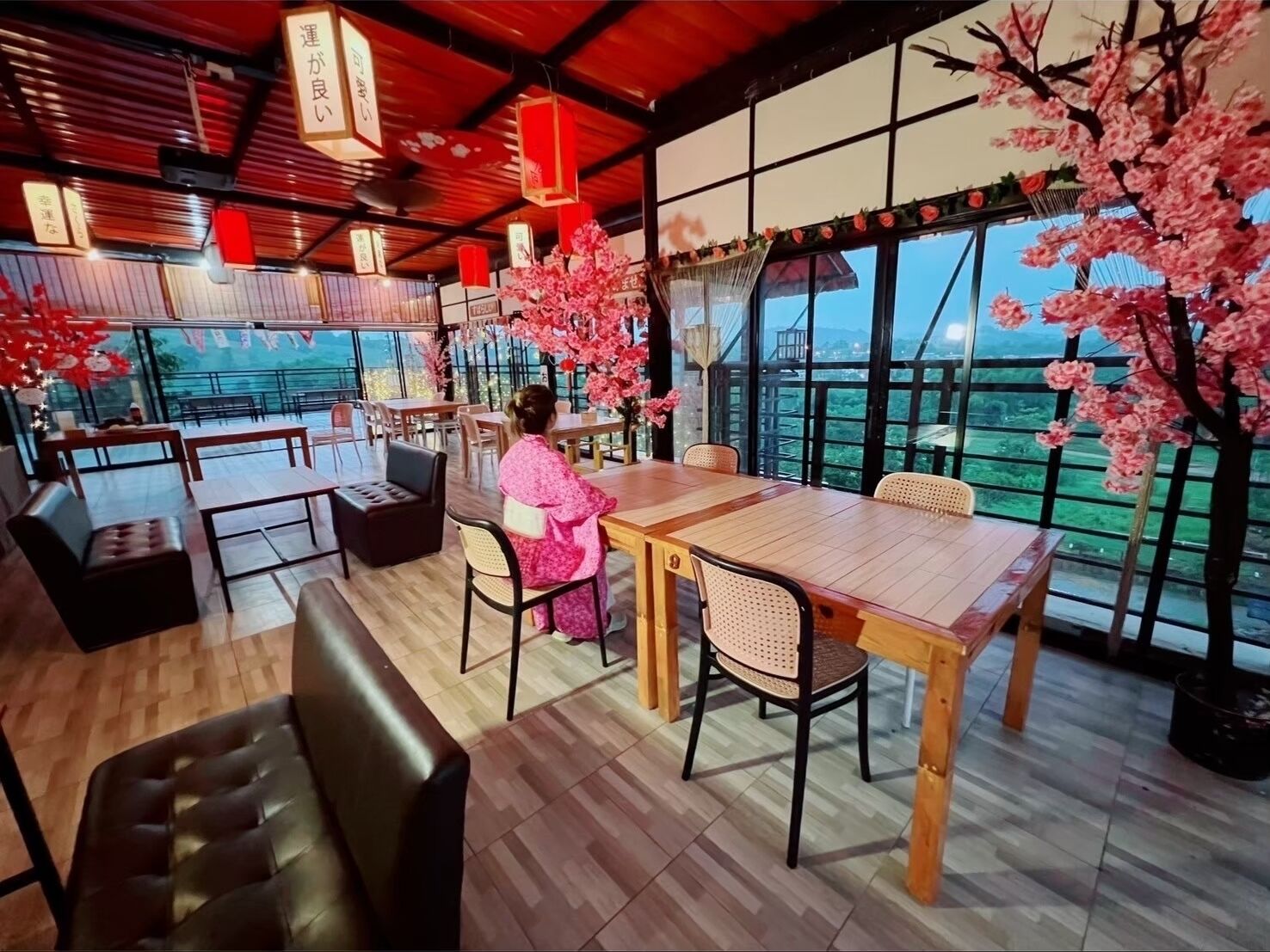 Nhà hàng