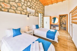 4 chambres, fer et planche à repasser, Wi-Fi, draps fournis