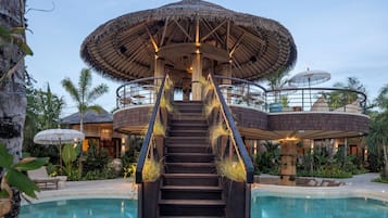 Poolbar