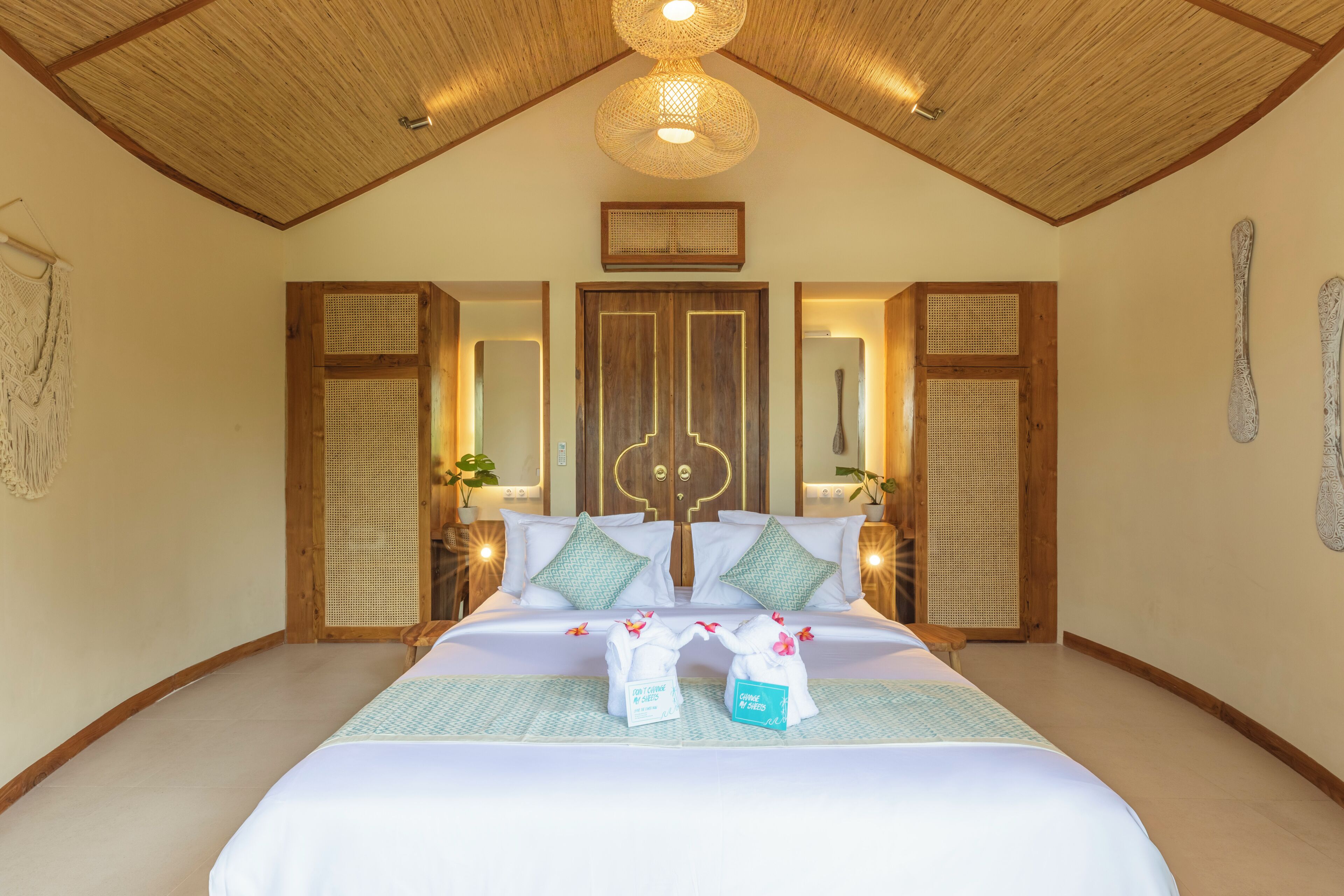 Superior Double Room | Peti besi dalam bilik, langsir/tirai gelap terus, Wi-fi percuma 
