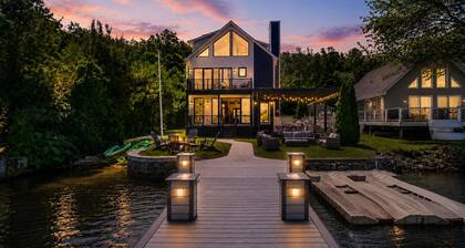 Designer Lakefront | Kayaks • Dock • Firepit