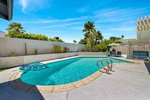 Pool - The Marlon Blando - A Ryson Property (Palm Springs)
