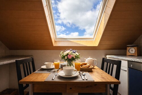 Spacious vacation apartment in a quiet location with lots of nature. Pet friendly!