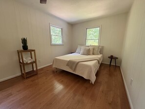 3 habitaciones, acceso a internet y ropa de cama 
