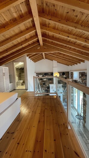 Interior - Vrbo Property (Karlovasi)
