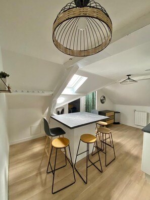 Interior - Vrbo Property (Reims)