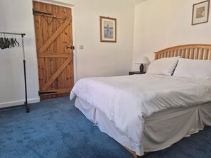 Room - The Snug at The Coach House, minutes from the bustling city centre and parks (Nottingham)
