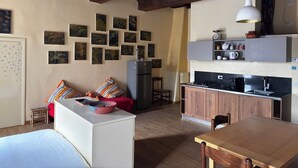 Interior - The House of Mina is in the heart of the small village of Carbognano in Tuscia (Carbognano)