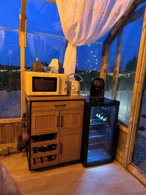Interior - Vrbo Property (Terre-et-Marais)