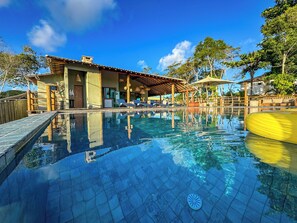 Pool - Mansão Solar Trancoso, 8 minutes from the town center, fully equipped house with pool and spa. (Trancoso)