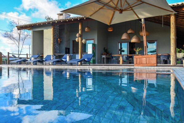 Pool - Mansão Solar Trancoso, 8 minutes from the town center, fully equipped house with pool and spa. (Trancoso)