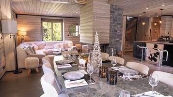 Chalet | Tempat makan