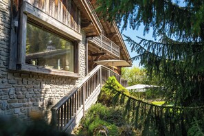 Chalet | Perincian bahagian luar