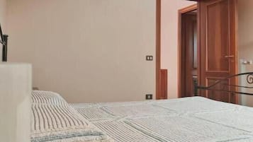 2 Schlafzimmer, Bügeleisen/Bügelbrett, kostenloses WLAN, Bettwäsche