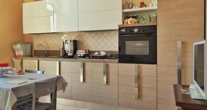 Apartment in a stately mansion just a short walk from the historic center