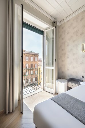 Doppia Comfort, balcone | Ferro/asse da stiro, Wi-Fi gratuito