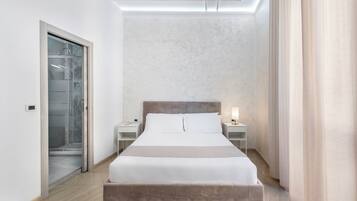 Comfort Double Room, Balcony | Iron/ironing board (on request), free WiFi