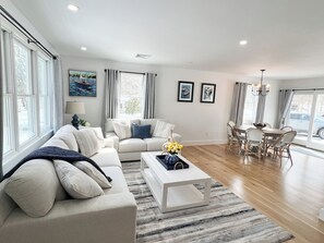Living area - Newly Renovated 3 Bedroom Home in Edgartown (Edgartown)