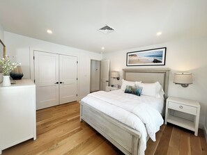 Room - Newly Renovated 3 Bedroom Home in Edgartown (Edgartown)