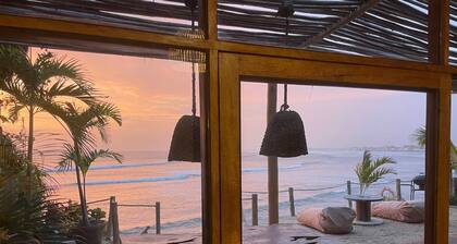 w Beachview 4BR w Terrace in La Libertad