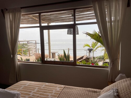 w Beachview 4BR w Terrace in La Libertad