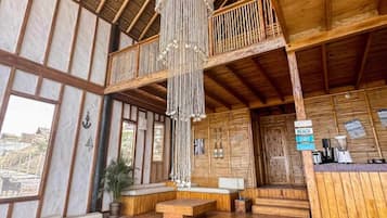 House | 5 bedrooms, Internet