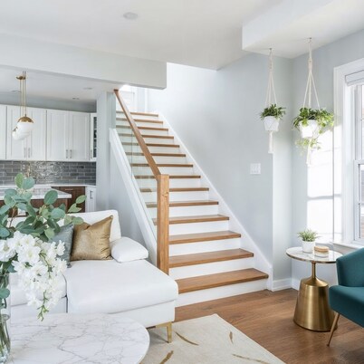 Stylish 3BR Home with Balcony • Free Parking • Convenient NYC Access