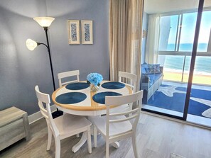 Dining - Direct Oceanfront Condo with Outdoor Pool - Amazing Beachfront location! Pyramid Building 7D (Ocean City)