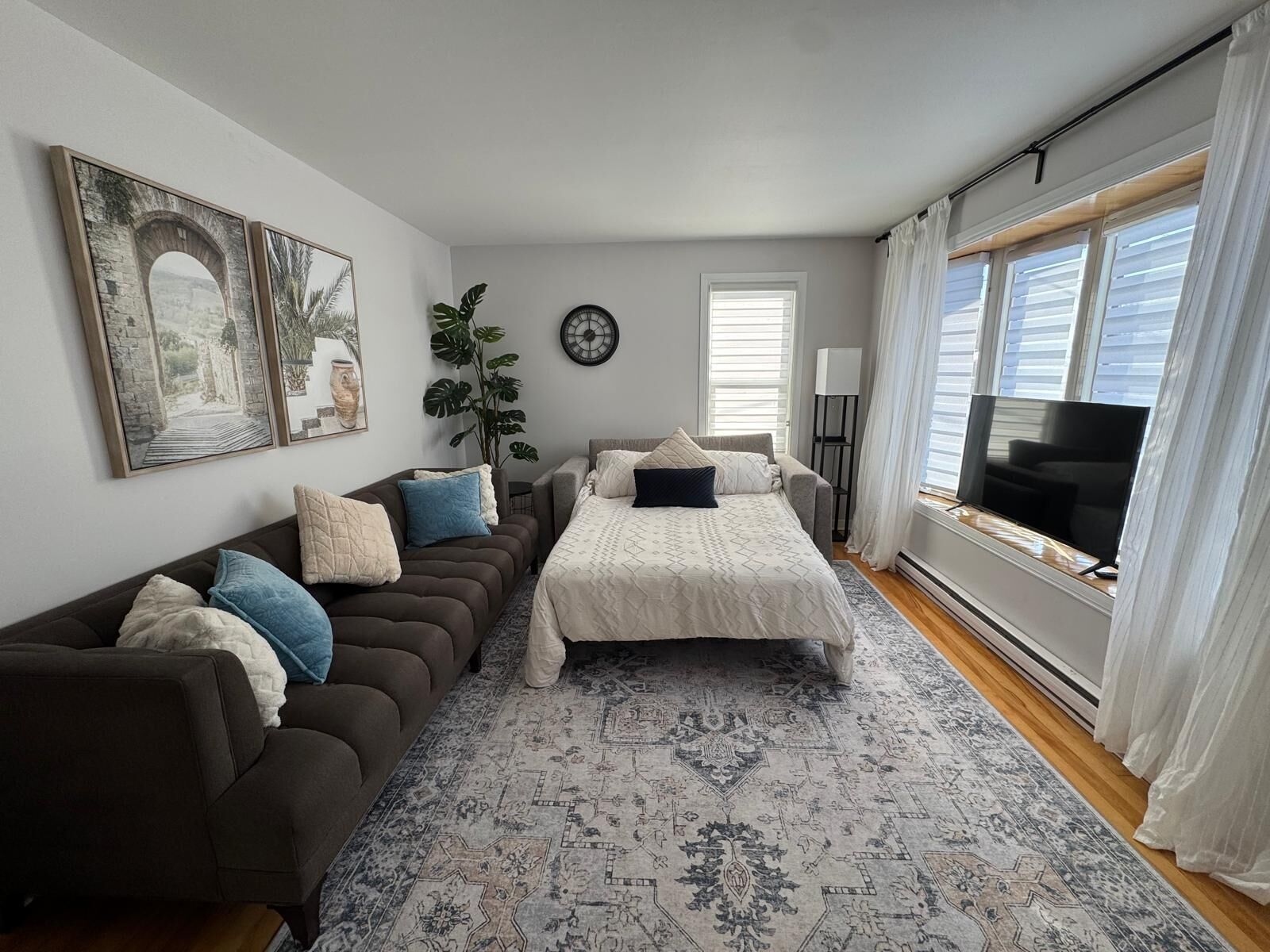 Cozy Home Near Place Bell - ドルバル