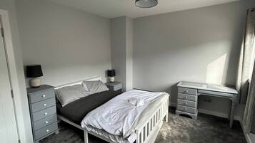 Maison, 3 chambres, balcon | 3 chambres