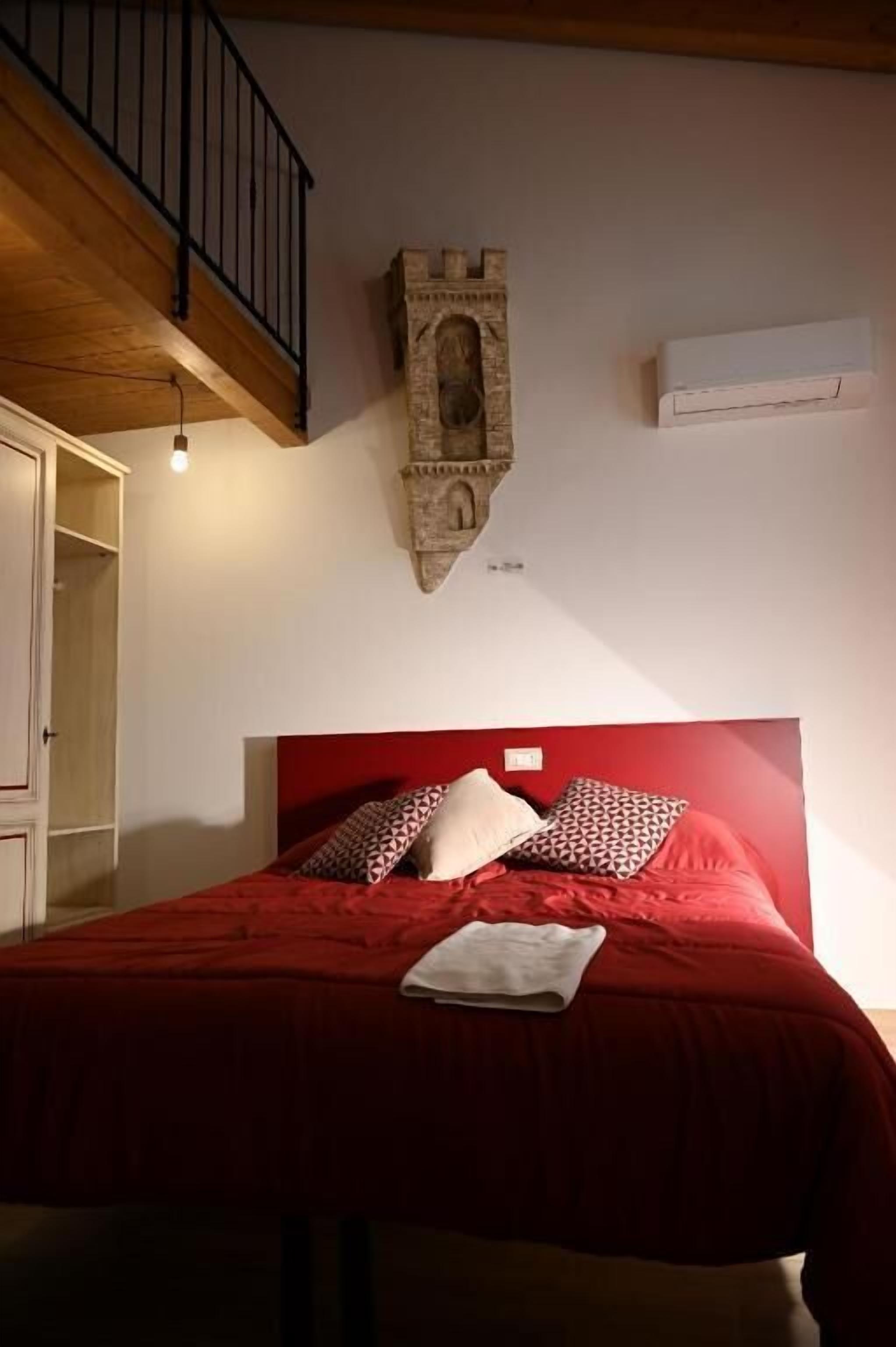 Quarto casal ou duplo, vista para a cidade | Quartos à prova de som, Wi-Fi de cortesia, acesso para cadeiras de rodas