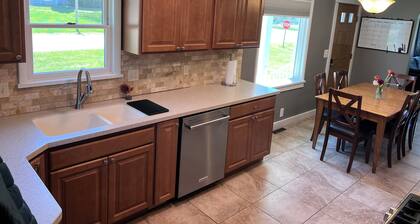 Spacious 5 BR 2 Bath in Boyne city w/ Hot Tub! and A/C
