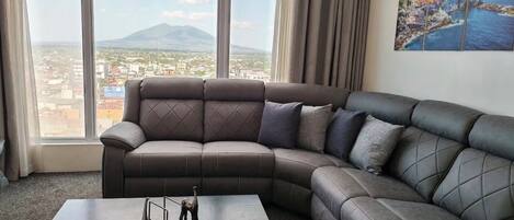 Luxury Condo, Mountain View | Mountain view