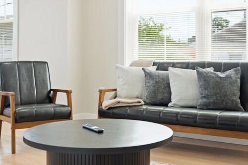 Five75 LuxProv PC - Suite 2