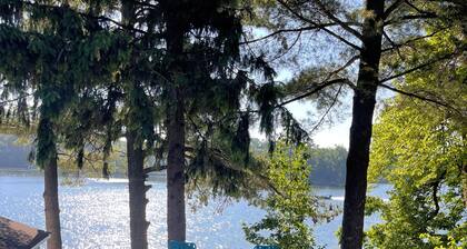 Rustic recently updated 3-bedroom cabin with AC on Upper Turtle Lake.