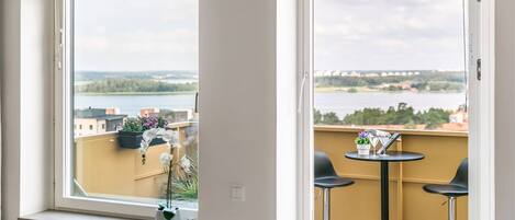 Apartment, 1 Bedroom, Accessible, Balcony | Interior