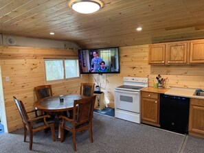 Private kitchen - Tranquil 1-bedroom cabin in peaceful Crystal Falls getaway. (Crystal Falls)