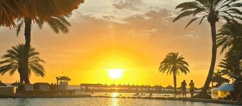 "Welcome to your home away from home in the paradise of Margarita Island!") x 7