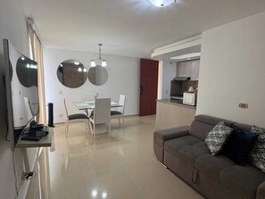 Comfort Apartment, Garden View | Living area - inmobiliaria y constructra adis sas (Cali)