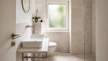 Shower, towels